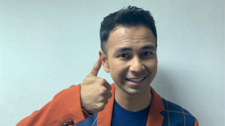 Tingkah Kocak Raffi Ahmad Jahil ke Syahnaz yang Berulang Tahun