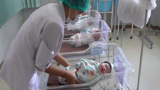 Bayi lahir di Hari Kemerdekaan Indonesia.