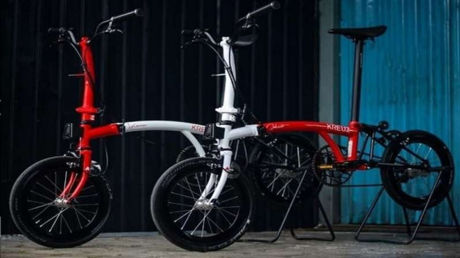 Sepeda lipat Kreuz buatan lokal