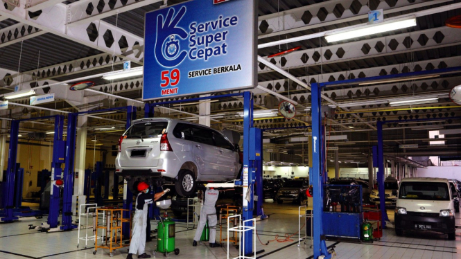 Ilustrasi bengkel Daihatsu