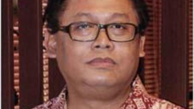  Ahli Epidemiologi dan Kesehatan Masyarakat, dr Pandu Riono, MPH, Phd