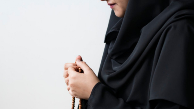 Ilustrasi wanita muslim/wanita berhijab.