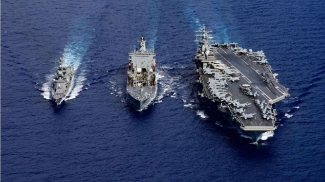 VIVA Militer: Angkatan Lauat Jepang dan Amerika di Laut China Selatan