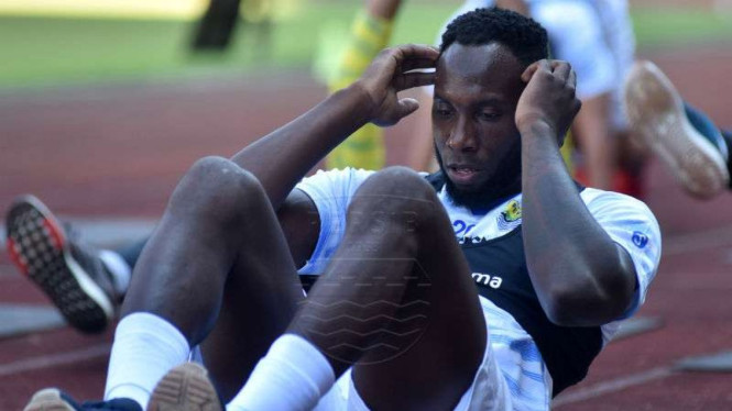 Bomber Persib Bandung, Geoffrey Castillion