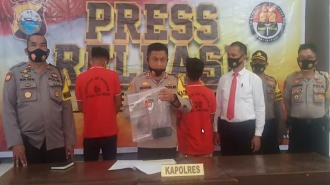 Polres Luwu Timur menangkap dua pemuda yang mencekoki miras ke bocah