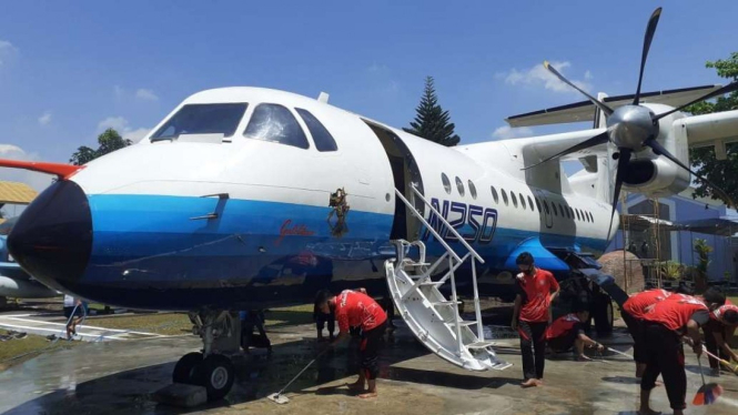 N250 Gatotkaca di Muspusdirla, Yogyakarta usai dirakit dan dimandikan.