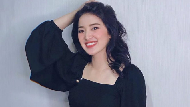 Rosiana Dewi.