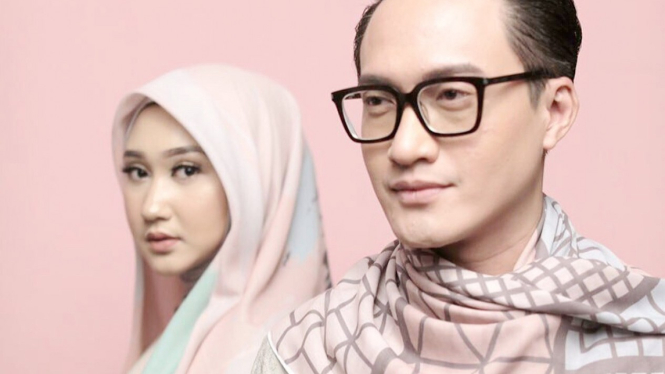 Dian Pelangi dan Barli Asmara.