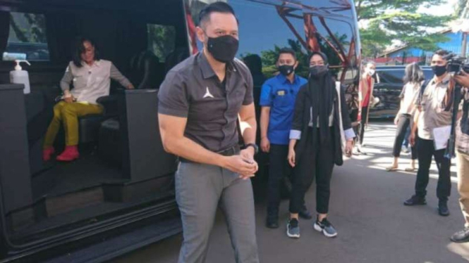 Ketua Umum Partai Demokrat, Agus Harimurti Yudhoyono, alias AHY di kantor tvOne.