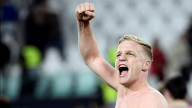 Gelandang MU, Donny van de Beek