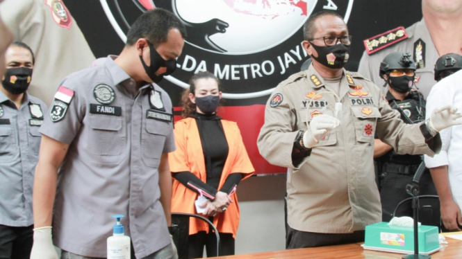 Bintang pop 90-an Reza Artamevia ditangkap polisi atas kasus narkoba 