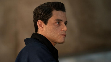 Rami Malek di film James Bond, No Time to Die.