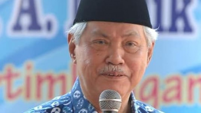  Mantan Menteri Pendidikan dan Menteri Agama, Abdul Malik Fadjar.