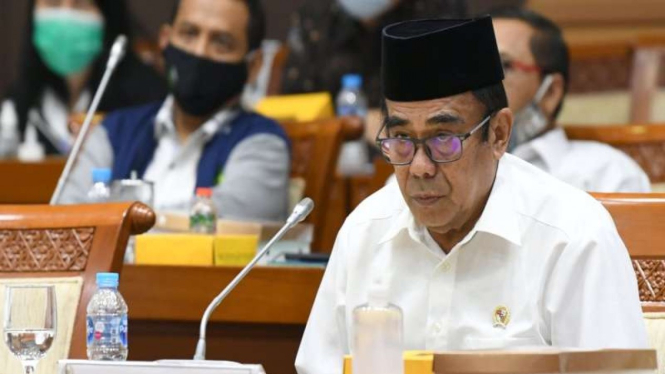 Menteri Agama Fachrul Razi saat rapat kerja dengan Komisi VIII DPR