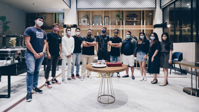 Ulang tahun pertama Louvre Surabaya