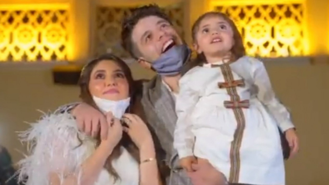 Pasangan umumkan jenis kelamin bayi di Burj Khalifa