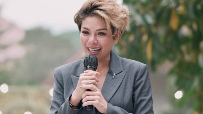 Nikita Mirzani.