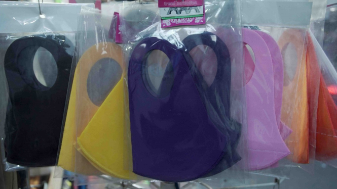  masker scuba dan buff