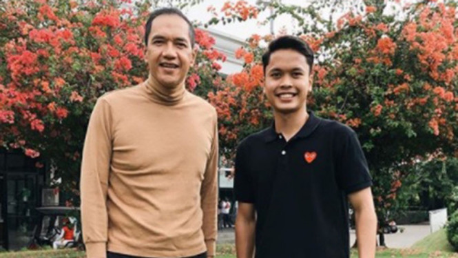 VIVA Bulutangkis: Gita Wirjawan dan Anthony Sinisuka Ginting.