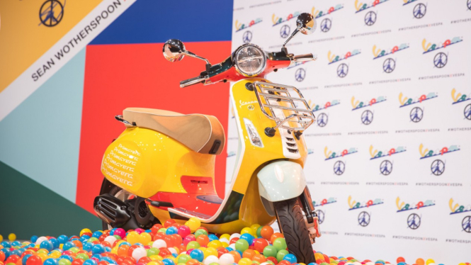 Vespa Primavera edisi Sean Wotherspoon