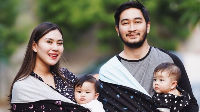 Keluarga Syahnaz dan Jeje 
