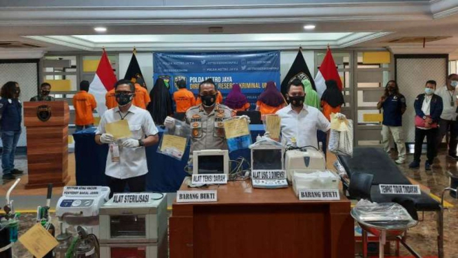 Polisi bongkar klinik aborsi ilegal di Percetakan Negara.