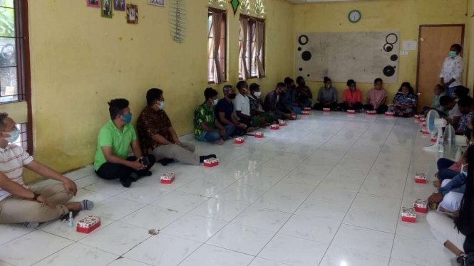 Dirjen Otoda Kemendagri Akhmal Malik dan Stafsus Presiden Billy Mambrasar