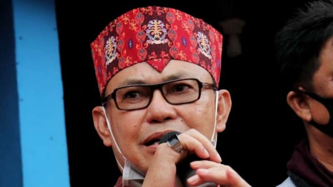 Ujang Iskandar