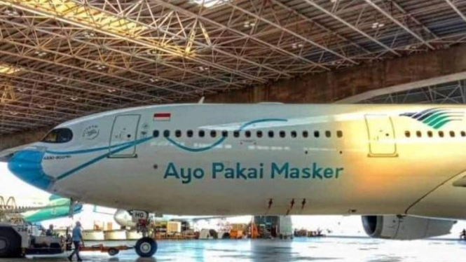 Pesawat Garuda Bermasker