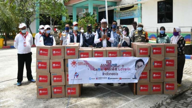 Relawan Indonesia Bersatu beri bantuan ke nelayan pesisir Jakarta
