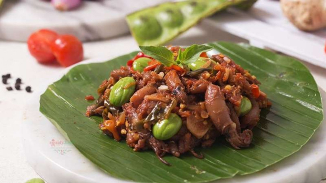 Sambal baby cumi, usaha bertahan di tengah pandemi COVID-19