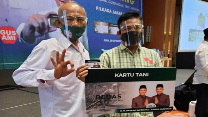 Pendukung salah satu calon di Pilkada Bandung
