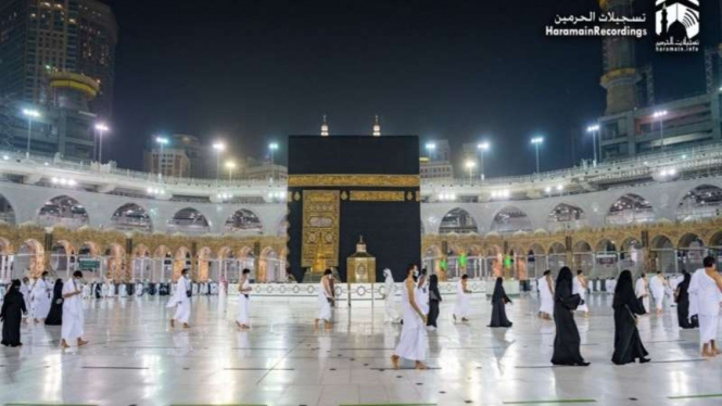 Ibadah umrah perdana di masa pandemi COVID-19