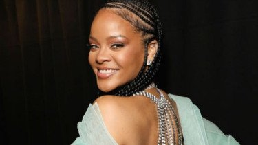 Rihanna.