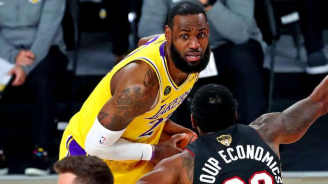 Pemain LA Lakers, LeBron James.