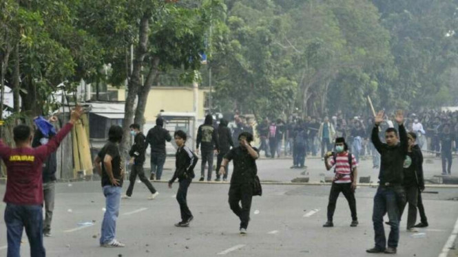 Demo tolak Omnibus Law di Pontianak ricuh