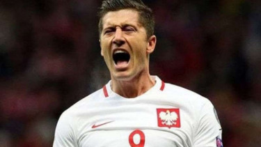 Bomber Polandia, Robert Lewandowski.
