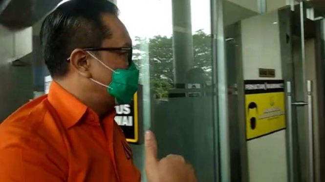 Brigjen Prasetijo mengenakan baju tahanan