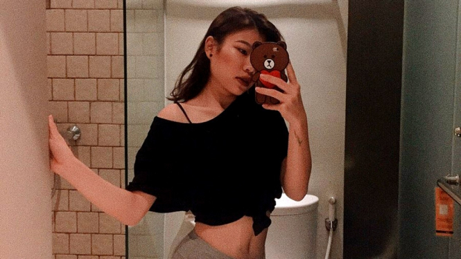CEO F-kGirl, Vey Ruby Jane