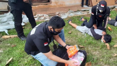 Polres Jakbar gagalkan pengelundupan 3 kg sabu dan 2000 ekstasi. 