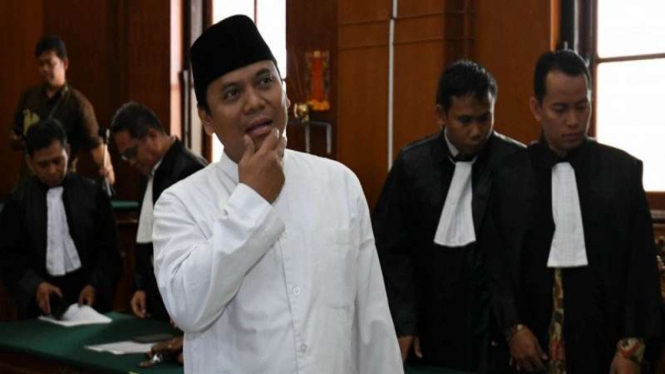 Sugi Nur Rahardja alias Gus Nur
