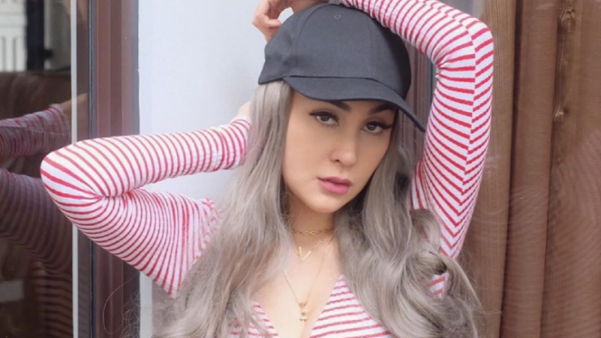 Vicy Melanie.