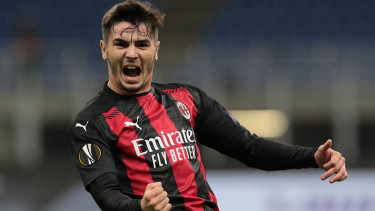 Selebrasi pemain AC Milan, Brahim Diaz usai cetak gol ke gawang Sparta Praha.