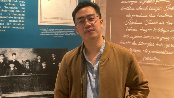 Dennis Adhiswara