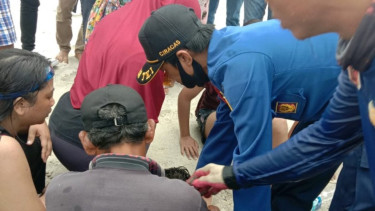 Tiga bocah tenggelam saat berenang di Pantai Sakura, Pulau Untung Jawa.