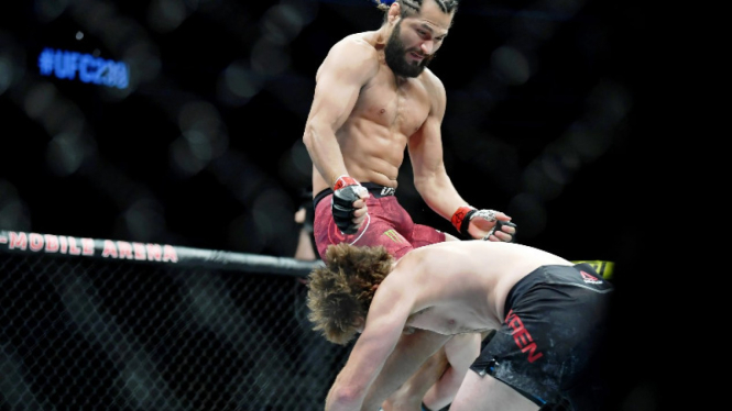 Jorge Masvidal saat mencetak rekor KO tercepat di UFC.