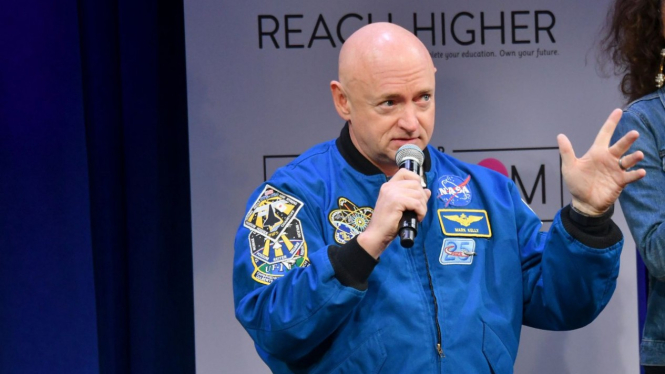 Mantan astronot NASA, Mark Kelly.