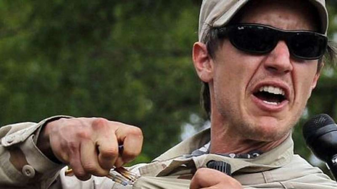 VIVA Militer: Veteran militer Amerika serikat di Perang Irak mencabut medalinya