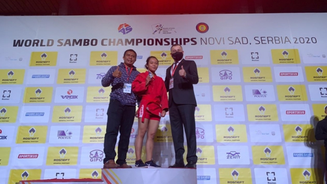Desiana Syafitri saat mentas di Kejuaraan Dunia Sambo