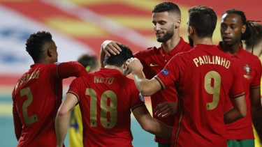 Pemain Portugal merayakan gol ke gawang Andorra